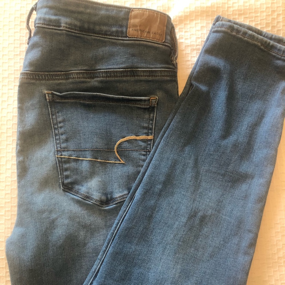 American Eagle Next Level High Waist Jegging